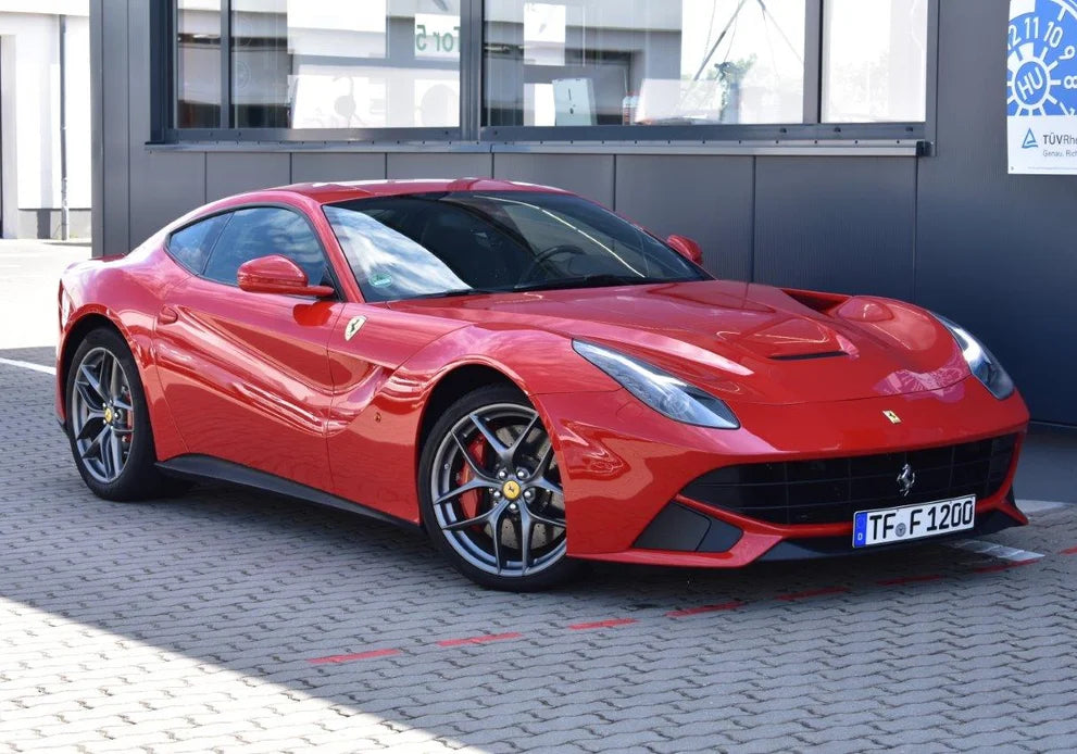 FERRARI F12