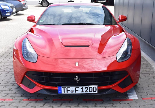 FERRARI F12