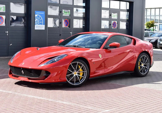 FERRARI F12